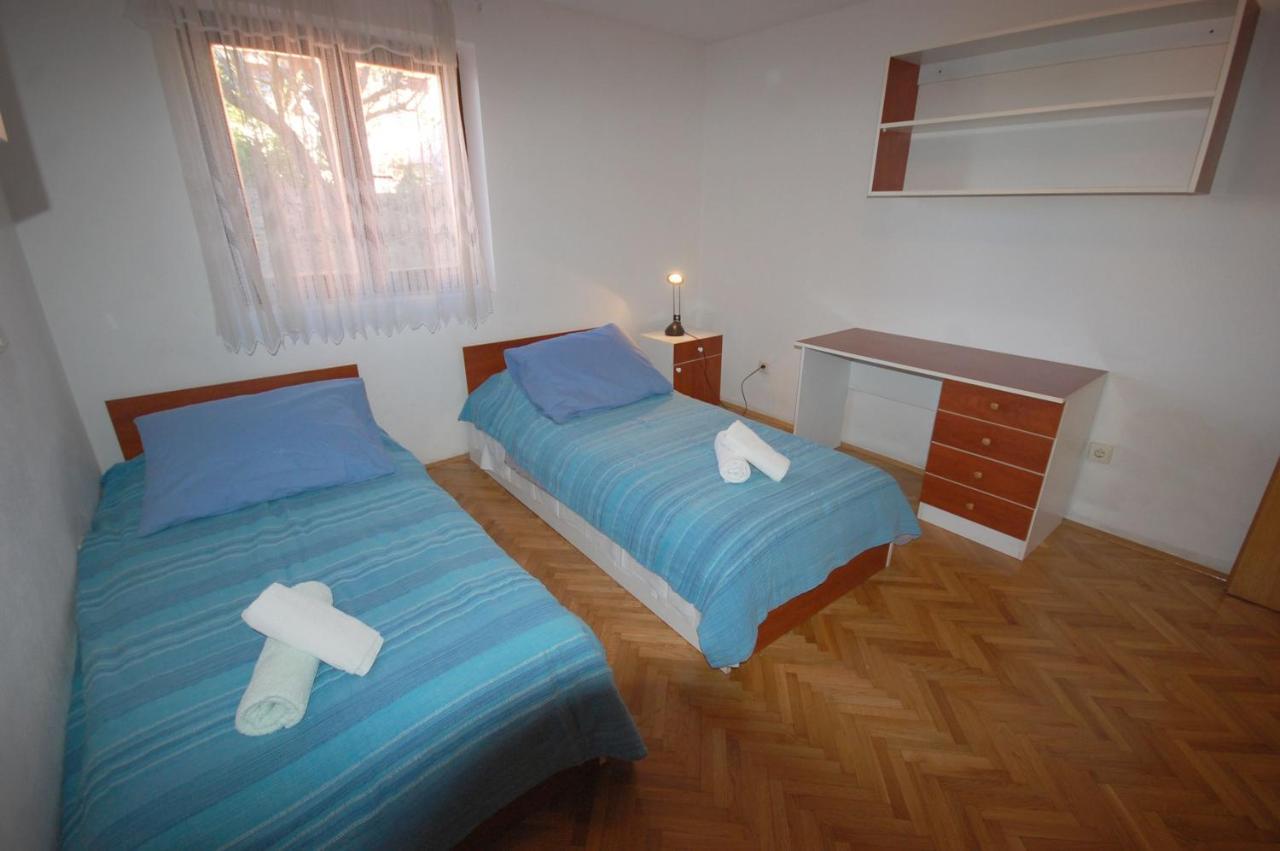 Apartments Daidzic By El-Pi Tours Njivice Exterior photo