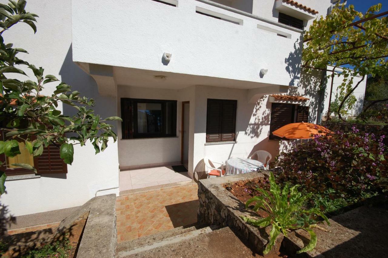 Apartments Daidzic By El-Pi Tours Njivice Exterior photo